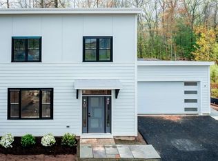 811 Burts Pit Rd, Northampton, MA 01062