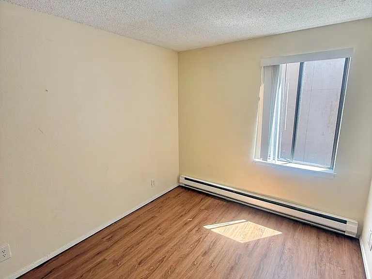 4259 8th Ave NE #1 — Photo 13