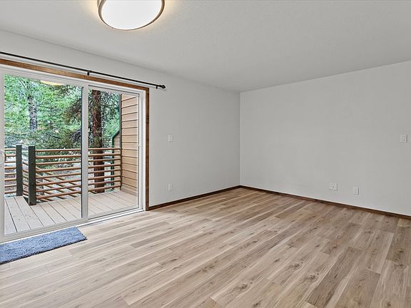3rd image of 7 Granite Street UNIT 7