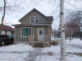 232 S Grove St, Hebron, ND 58638