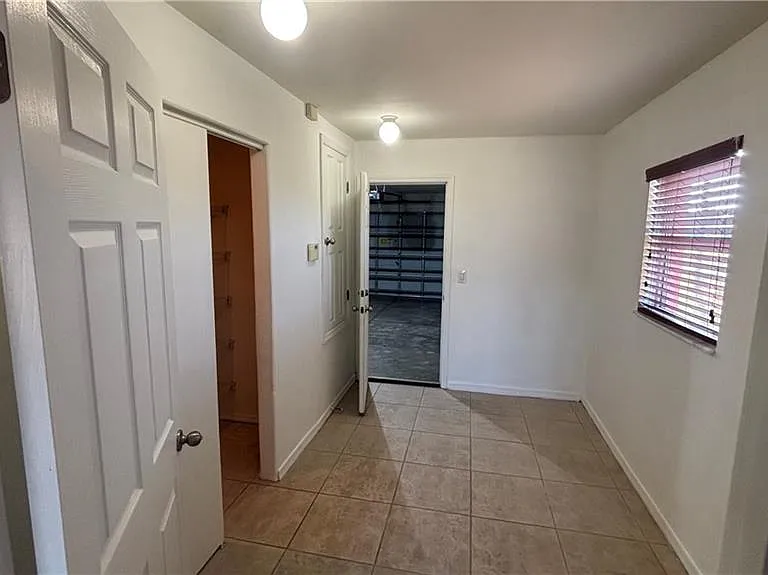 2435 NW 7th Ter — Photo 16