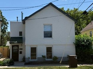 1608 Greenleaf St #1, Evanston, IL 60202