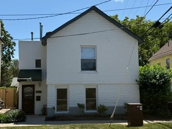 1608 Greenleaf St #1, Evanston, IL 60202