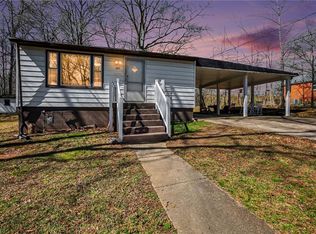 503 Cedar St, Eden, NC 27288