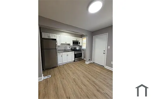 4904 Nelson Ave Photo 1