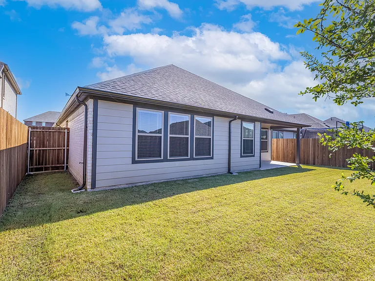 6732 Denim Dr — Photo 22