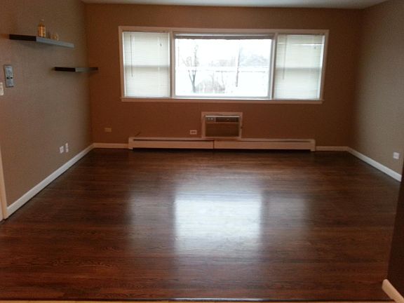 3rd image of 342 Beach Ave APT 2A