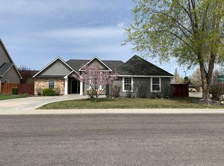 391 S Silver Bow Ave, Eagle, ID 83616