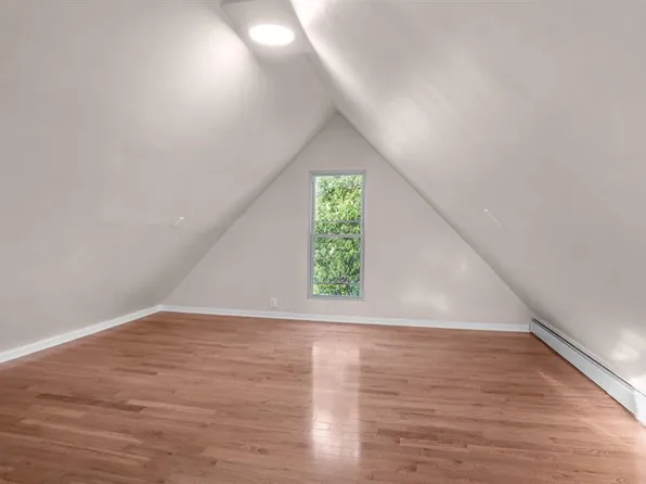 1513 Rosedale Avenue image 16 of 28