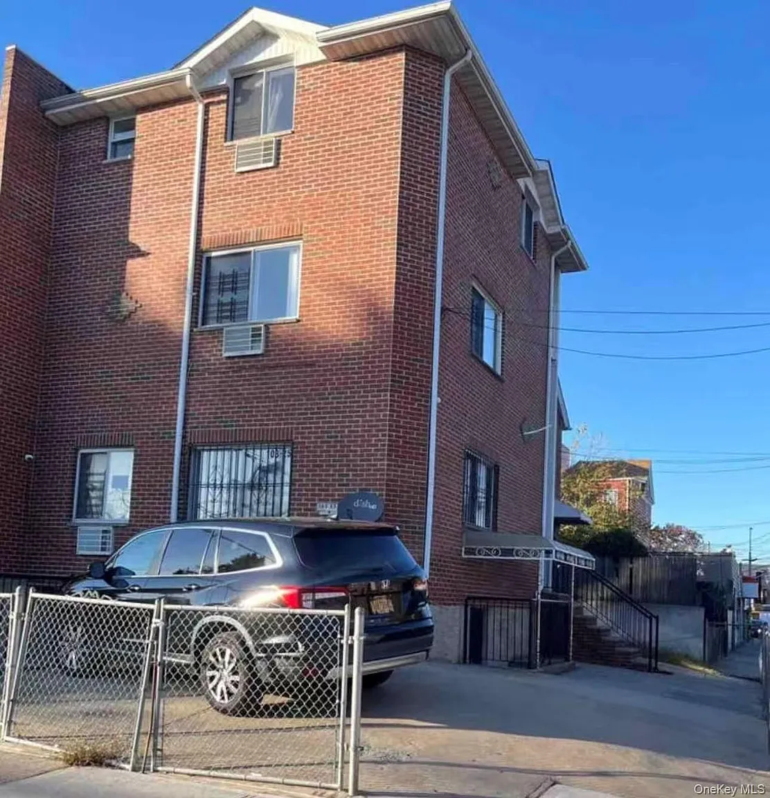 103-25 Alstyne Avenue photo 1