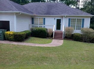 261 E Lakeview Dr, Lagrange, GA 30240