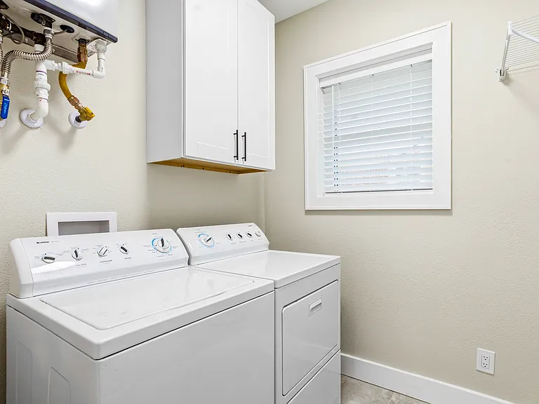 2319 Dell St — Photo 26