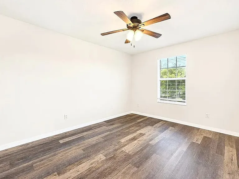 Room 2 for Rent