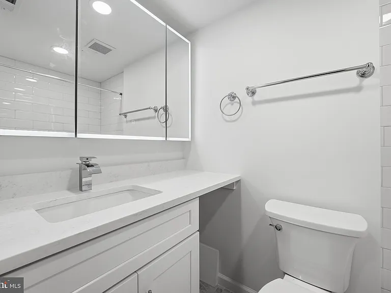 3248 Jones Ct NW — Photo 8