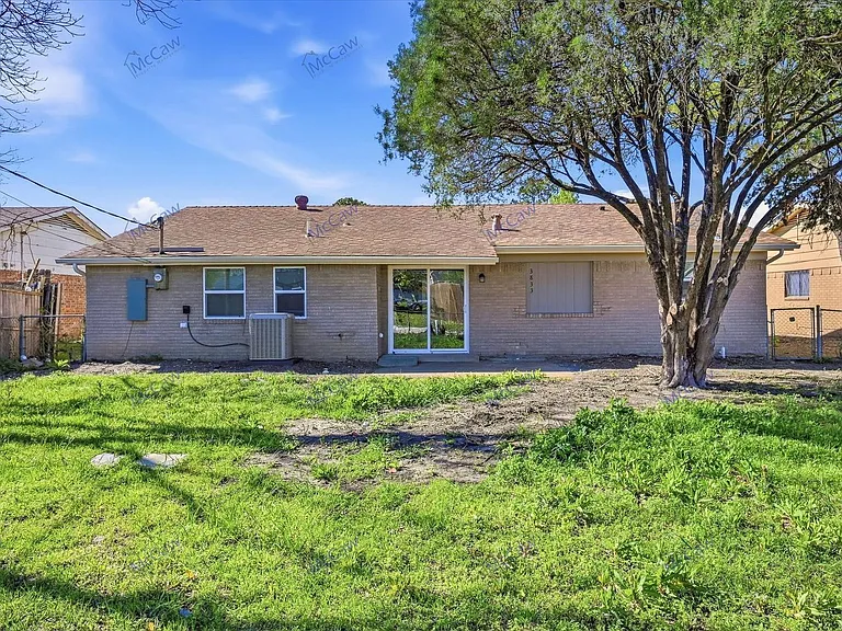 3833 Finley Rd — Photo 17
