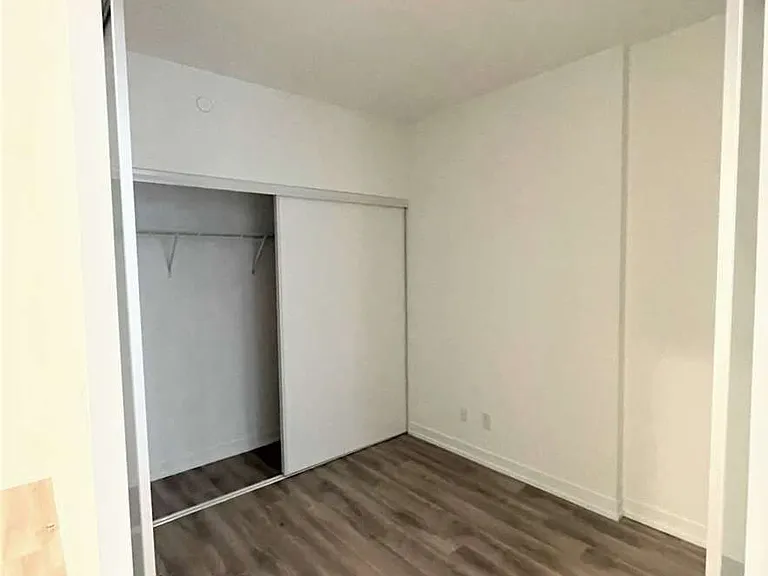 20 Edward St #707 — Photo 3