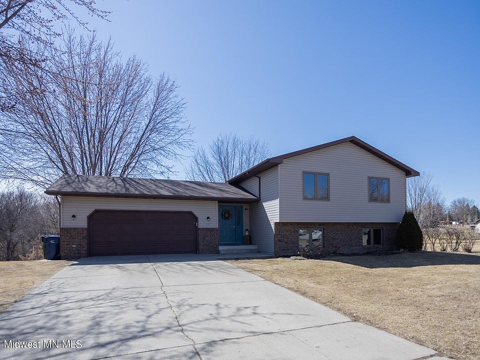 1st image of 117 W Oriole Dr