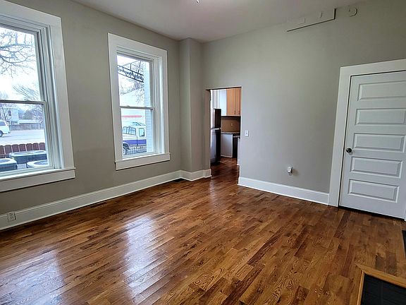 5th image of 1101 Isabella St #1