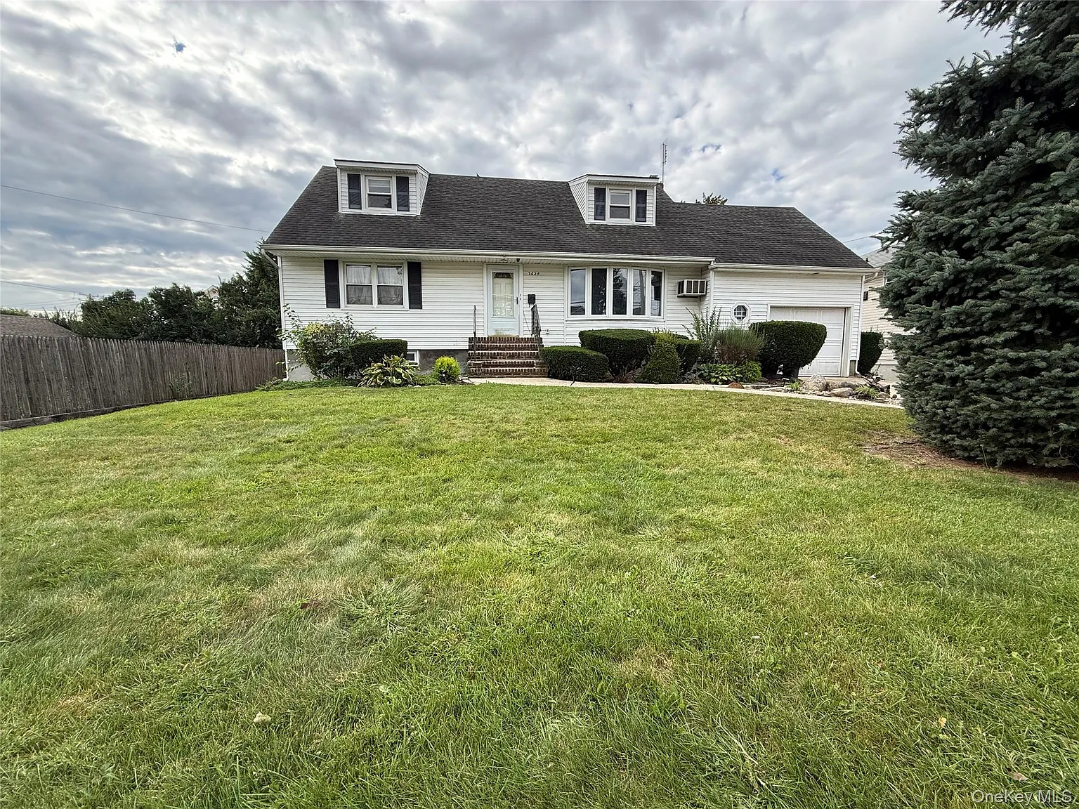 2 bed, 1.0 bath, 1000 sqft, $2,650 — Photo 1