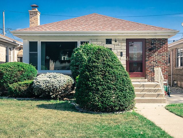 1st image of 7528 W Palatine Ave