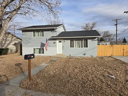 837 Hayden Dr Photo 1