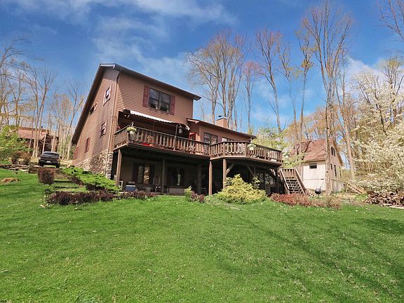 2nd image of 138 Laurel Cir