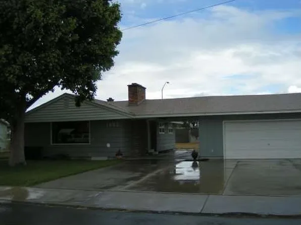 1803 W Jay St, Pasco, WA 99301