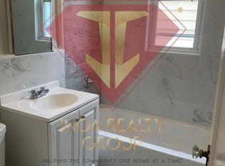 16 Long St APT 6, Jersey City, NJ 07305