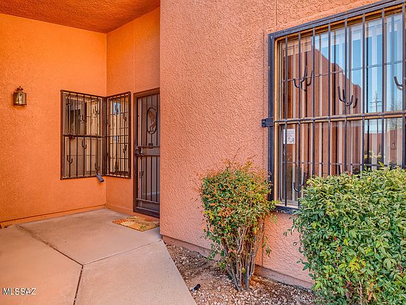 3rd image of 8547 E Tonbridge Ct