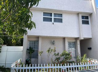 7915 SW 8th Ct, North Lauderdale, FL 33068