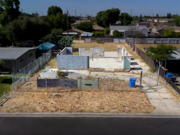 125 Hedstrom Rd, Turlock, CA 95382