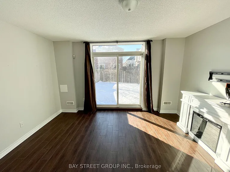 2410 Woodstock Trl #9 — Photo 22