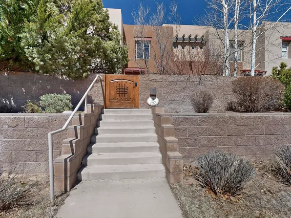 107 Johnson Mesa, Santa Fe, NM 87508