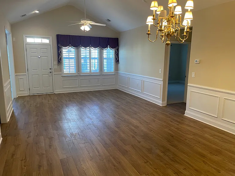 Living Room / Dining Room