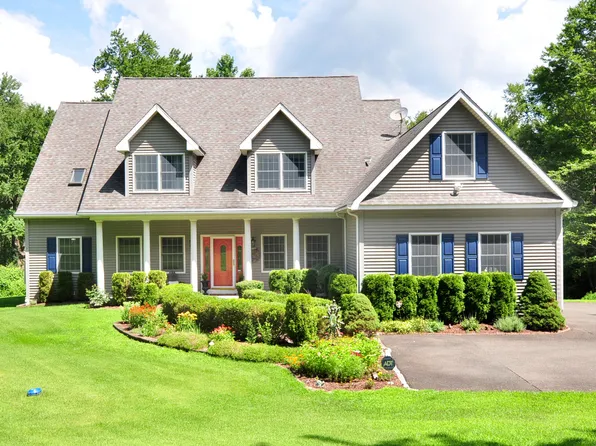 364 Hoop Pole Hill Road, Woodbury, CT 06798