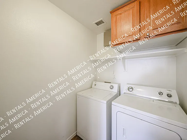 16195 W Lincoln St — Photo 13