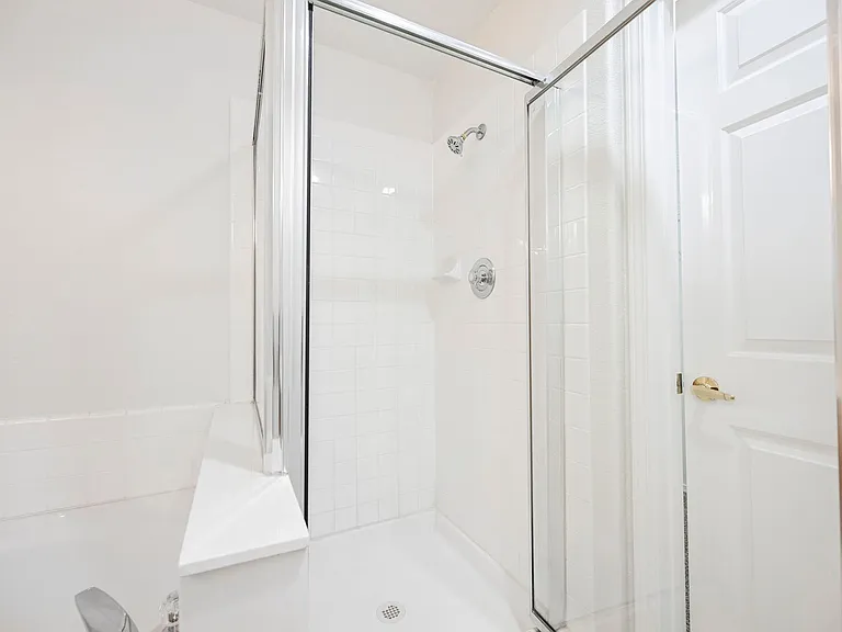 2925 Wigwam Pkwy #124 — Photo 37
