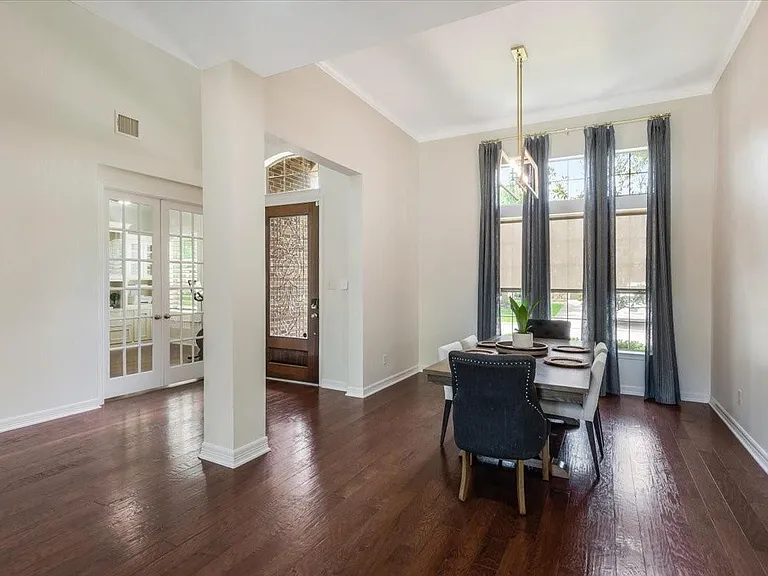 18901 N Bee Cave Springs Cir — Photo 5