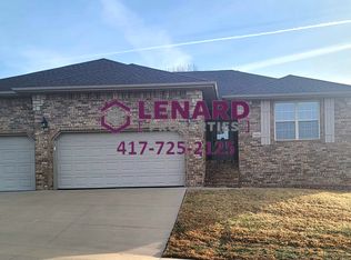1424 S Solaira St, Ozark, MO 65721