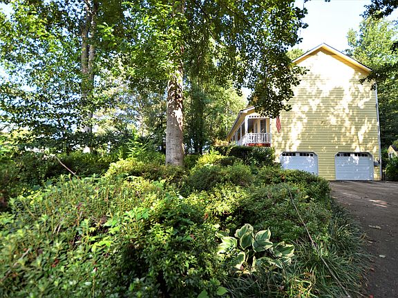 5th image of 1864 Blackwater Way