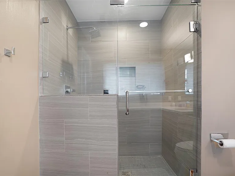 5643 Terwilliger Way — Photo 19
