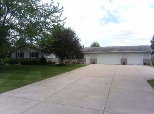 6048 N Hyne Rd, Evansville, WI 53536