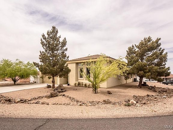 4th image of 9029 N Ironwood Dr