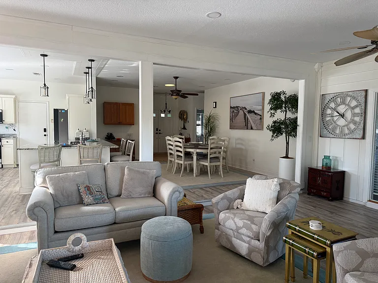 320 Garden Grove Pkwy — Photo 16