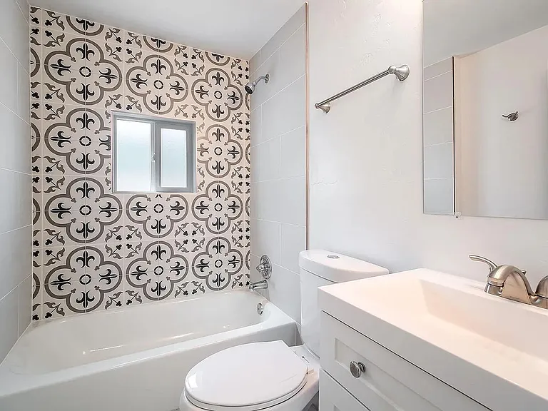 1017 E. West Circle Dr. — Photo 13