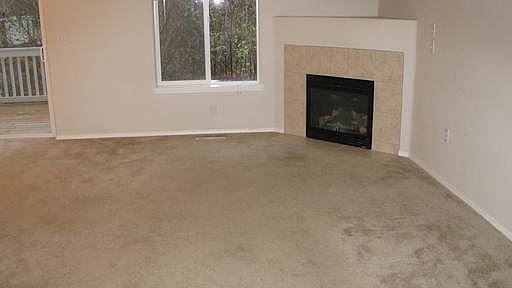 3rd image of 182 NE 66th Ave