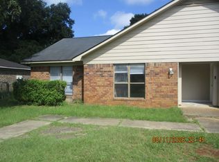 169B Crow Dr, Leesburg, GA 31763