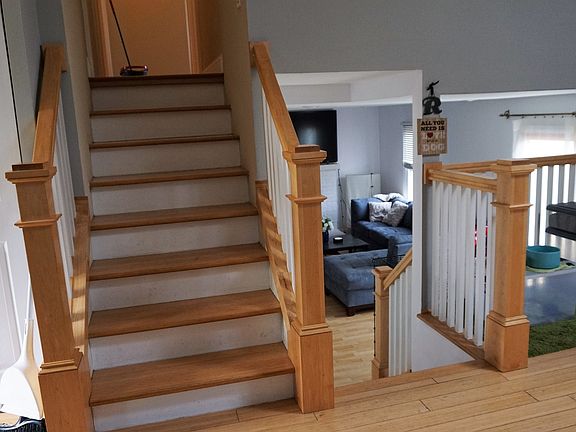 5th image of 207 Parkwood Dr