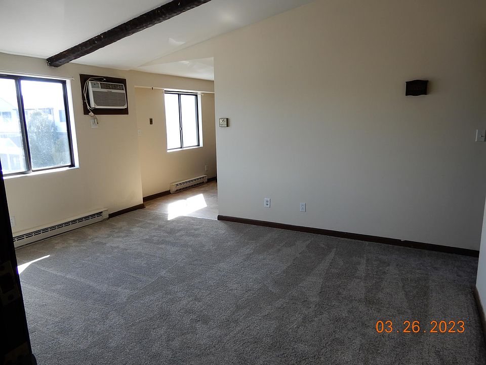 2nd image of 1371 French Rd APT 6