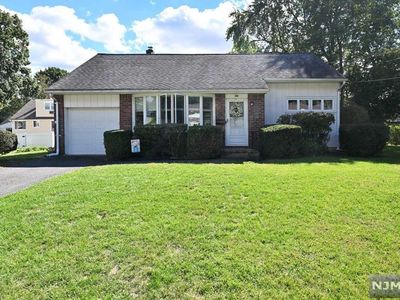 258 Greve Dr, New Milford, NJ, 07646
